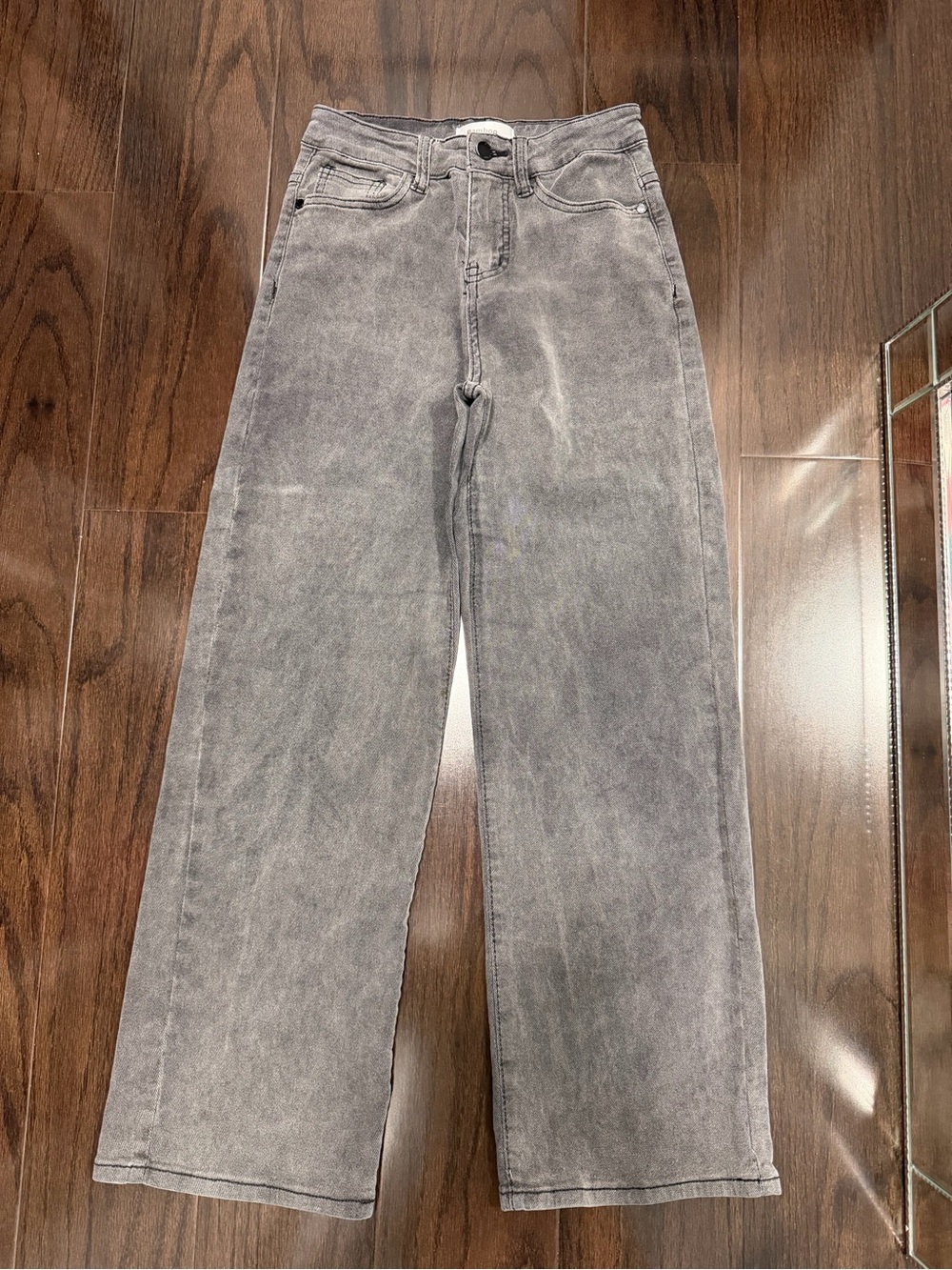 High-Waist Straight Leg Grey Washed Jeans